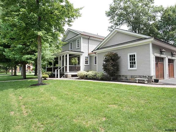 5th image of 7 Aurora Ave