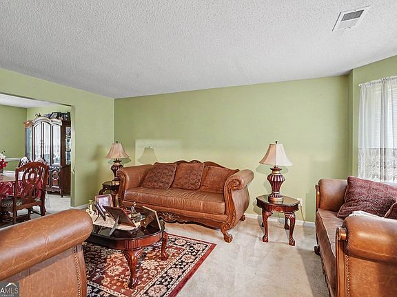3rd image of 144 Bellington Dr