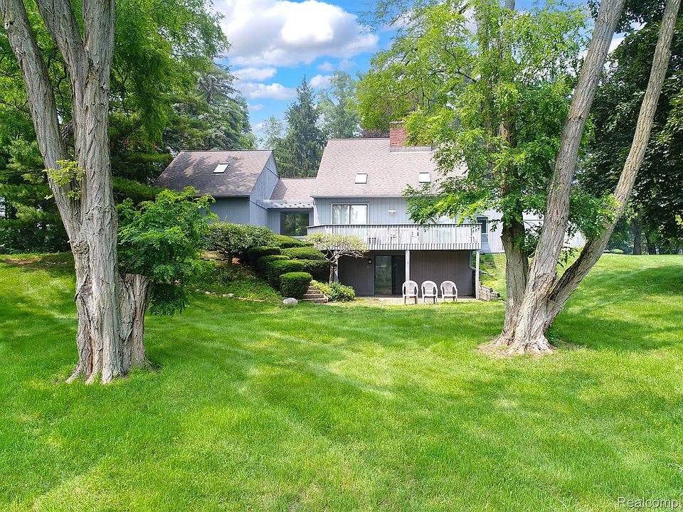 1st image of 6247 Willow Ct