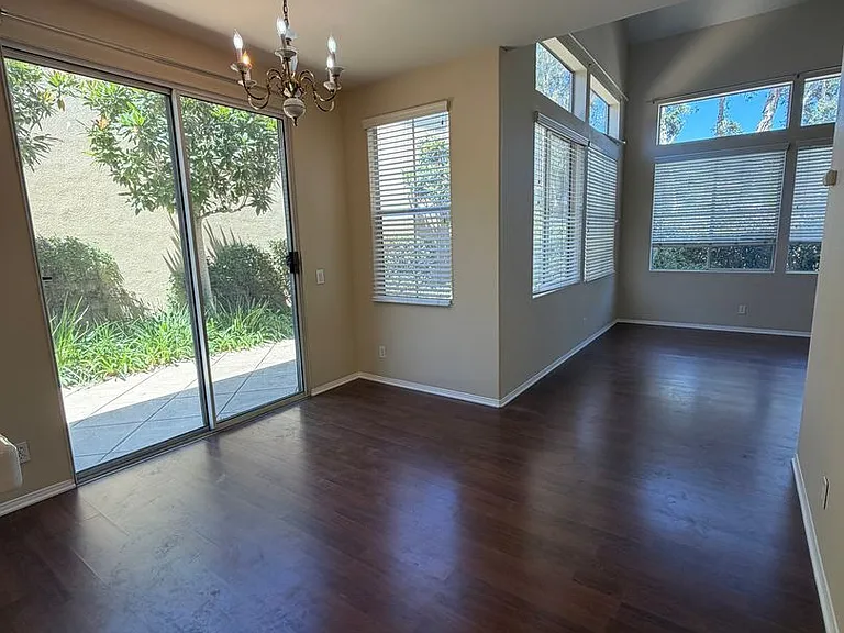 57 Del Ventura — Photo 5