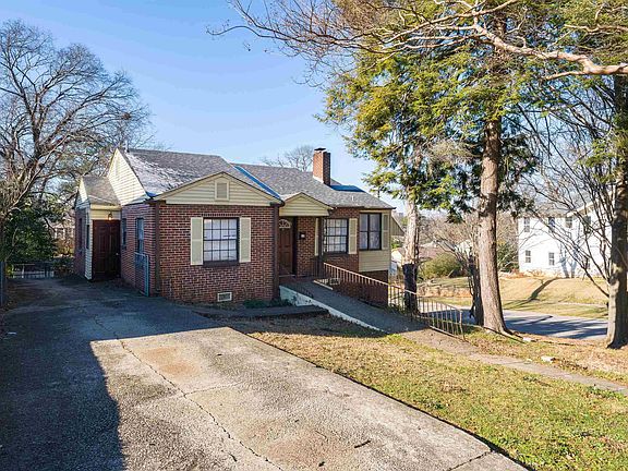 3rd image of 12 Norwood Cir