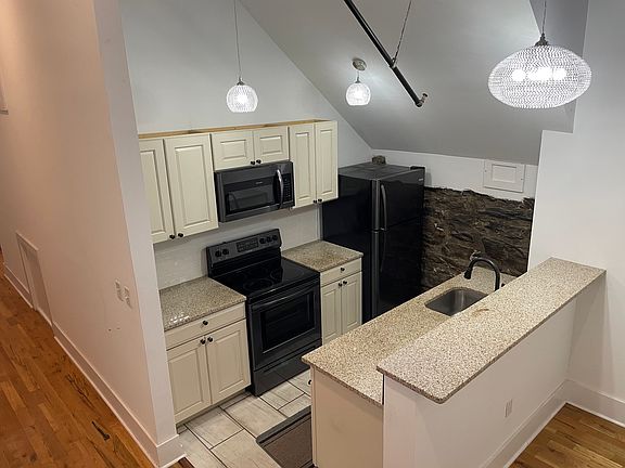 5th image of 50 Washington St #101