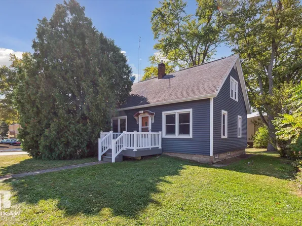 6709 Jefferson Rd, North Branch, MI 48461