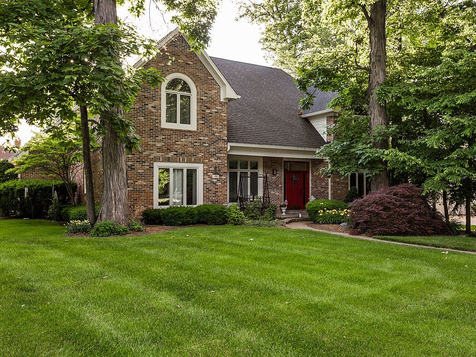 1st image of 124 Somerset Ct
