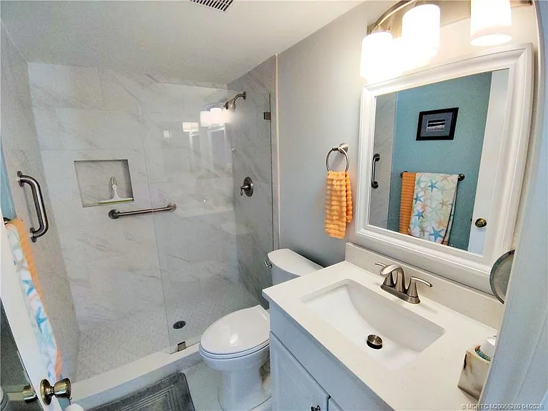 511 SW South River Dr #207 — Photo 26