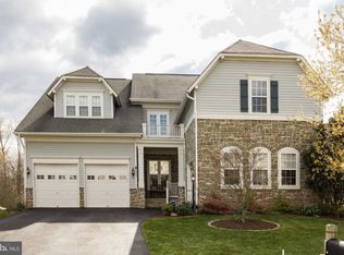 9330 Falling Water Dr, Bristow, VA 20136