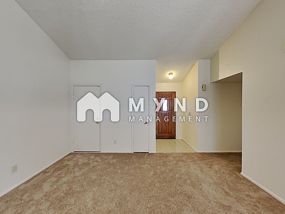 3rd image of 5547 W Willow Ave