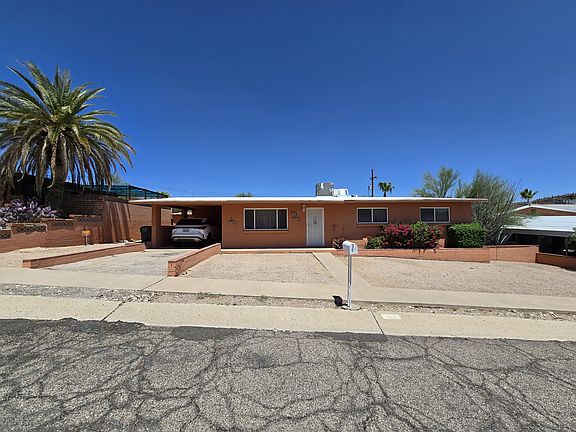 2nd image of 432 N Avenida Carina