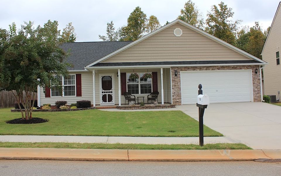 1st image of 105 Lost Lake Dr