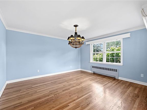 5th image of 308 S Ott St