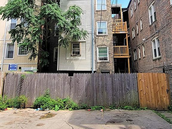 3rd image of 7542 S Colfax Ave
