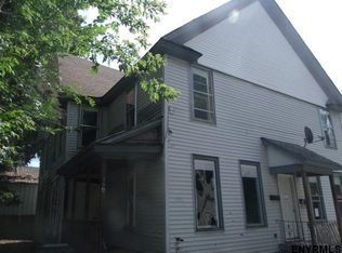 8 Prospect Pl, Gloversville, NY 12078