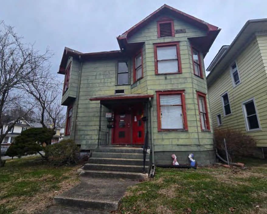 1st image of 903 Beatty Ave