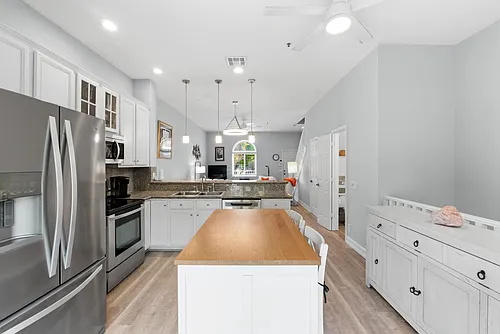 2445 NE 14th St #5-509 Photo 1