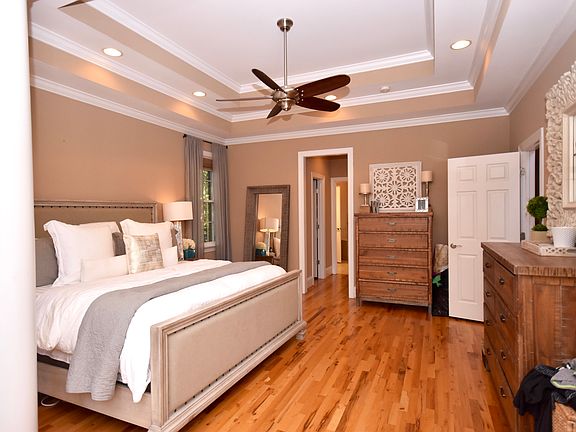 4th image of 8868 Bluestone Bay Ct