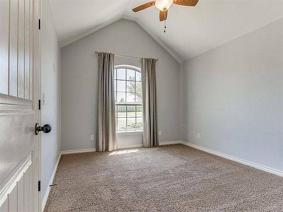 5th image of 807 W Abi Rd