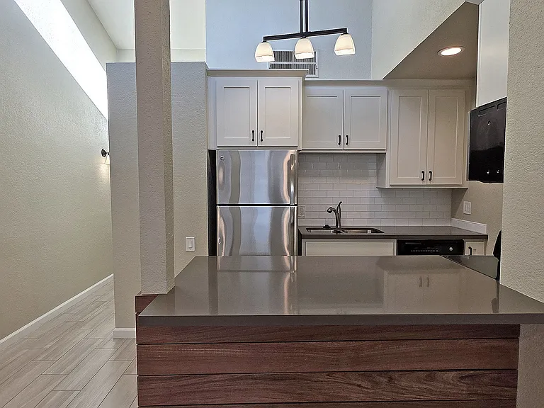 2222 I St #12 — Photo 3