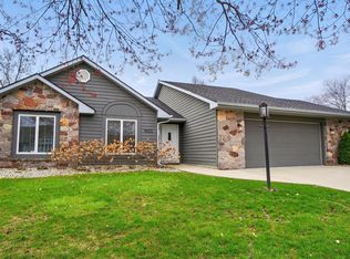 9023 La Bell Pl, Fort Wayne, IN 46804