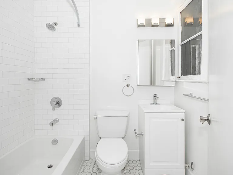 516 Ellis — Photo 8