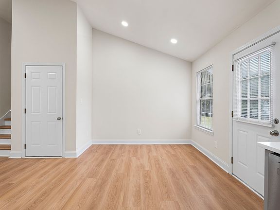 5th image of 3565 Mosswood Ln
