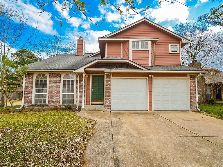 1722 Foxlake Dr — Photo 1