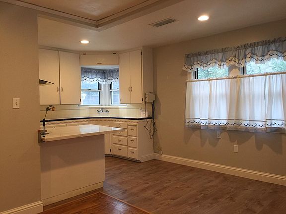5th image of 2616 51st St