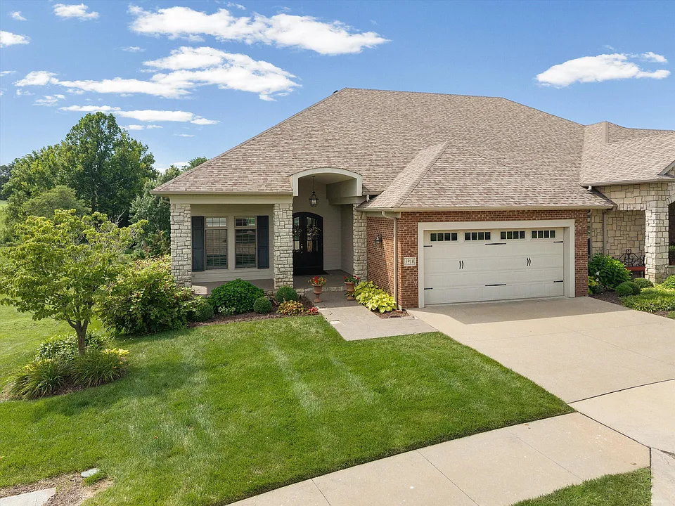 5910 Screaming Eagle Ln