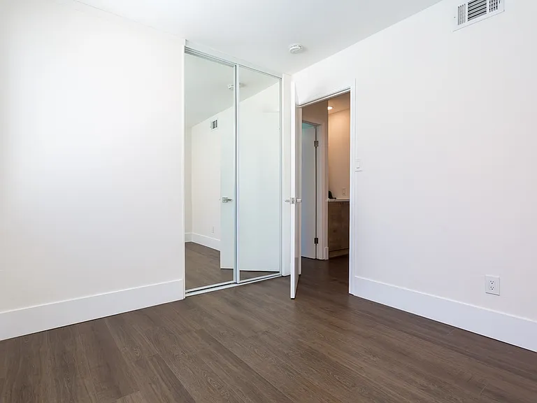 2021 Cardinal Dr — Photo 29
