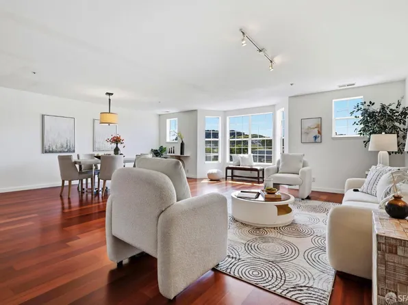 1678 Wallace Ave, San Francisco, CA 94124