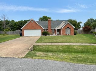 225 Northwind Dr, Marion, AR 72364