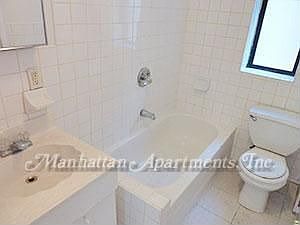 2nd image of 40 West Dr