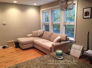 1636 W Grace St, Chicago, IL 60613