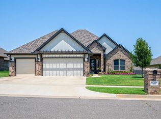 11417 NW 109th St, Yukon, OK 73099