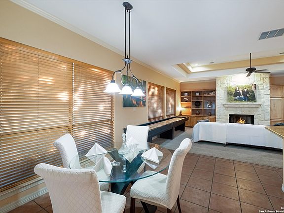 3rd image of 702 Bluff Breeze
