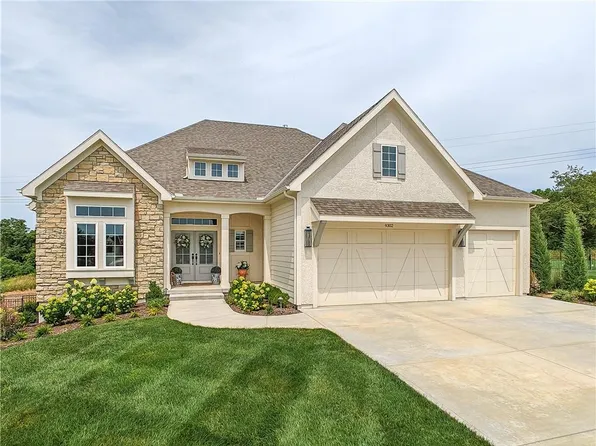 9302 W 167th Ter, Overland Park, KS 66085