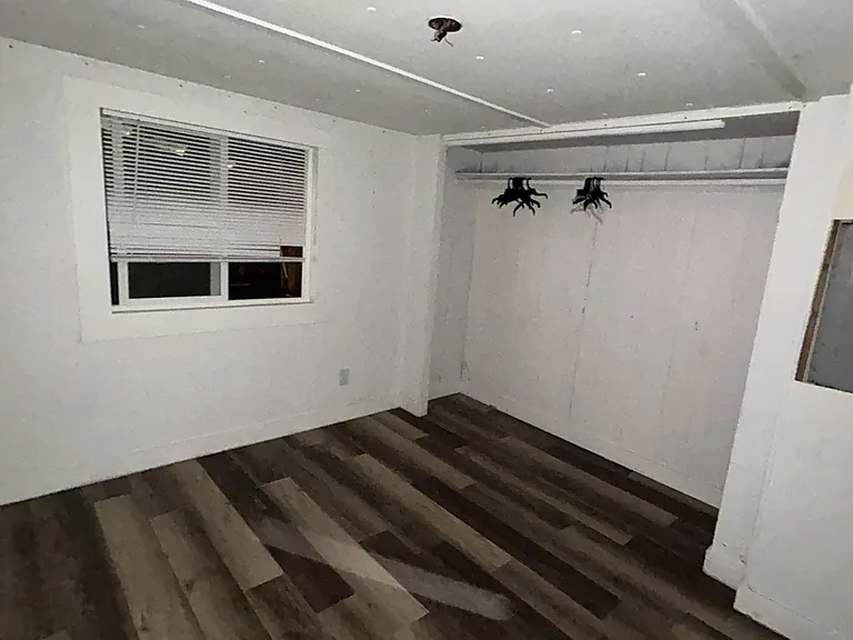10823 To 10827 Littlerock Rd SW — Photo 3