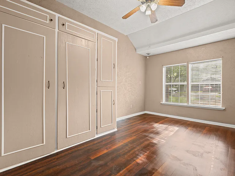 5712 Avenue D — Photo 8