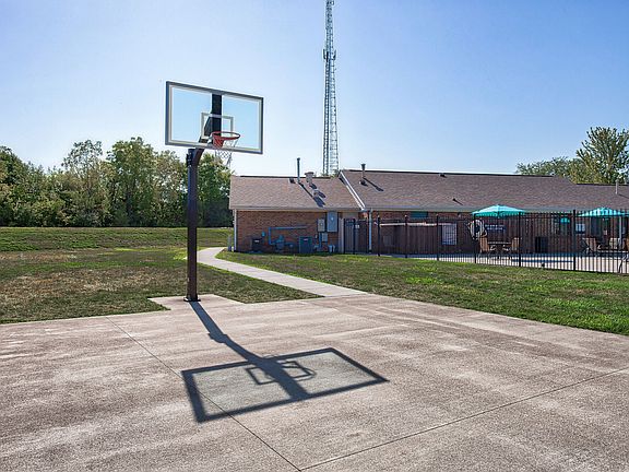 5th image of 2407 Neil Armstrong Dr #4