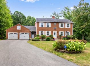 30 Ridgeview Dr, Biddeford, ME 04005