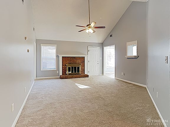 2nd image of 255 Oakwood Cir