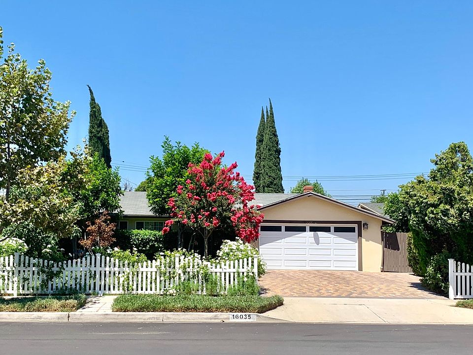 1st image of 16035 Sunburst St