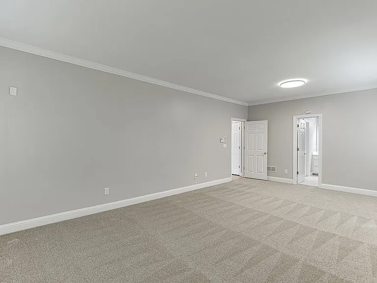 9345 Riverclub Pkwy — Photo 30