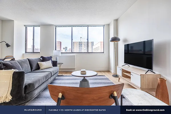 Rented by The Blueground | media 51