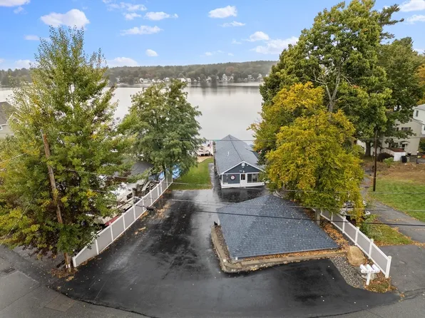 66 Willowdale Ave, Tyngsboro, MA 01879