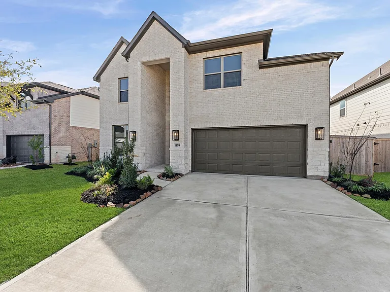 1159 Beals Creek St — Photo 3