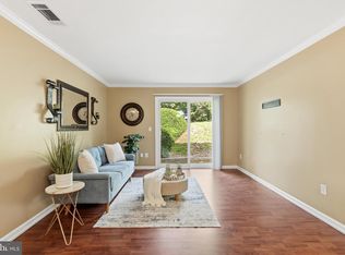 14901 Rydell Rd APT 101, Centreville, VA 20121
