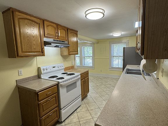 4th image of 616 Clearlake Rd