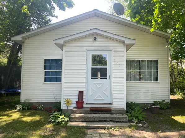 349 S 6th St, Rogers City, MI 49779