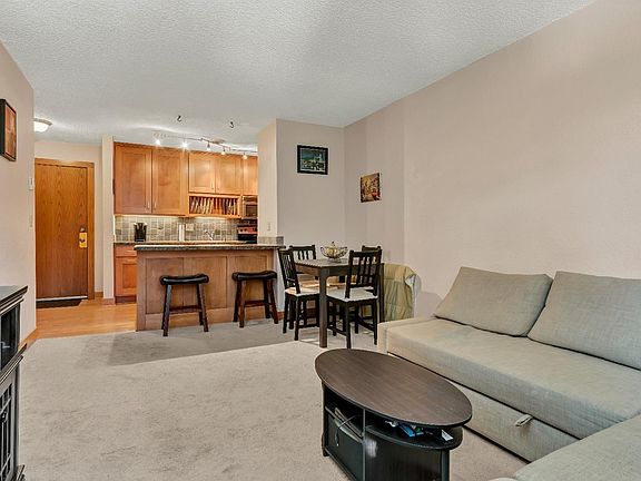 4th image of 831 W Beaver Creek Blvd #C12