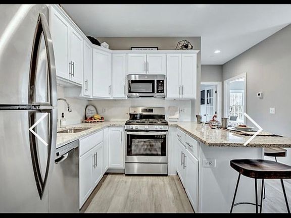 2nd image of 309 Bridgeport Ave #401